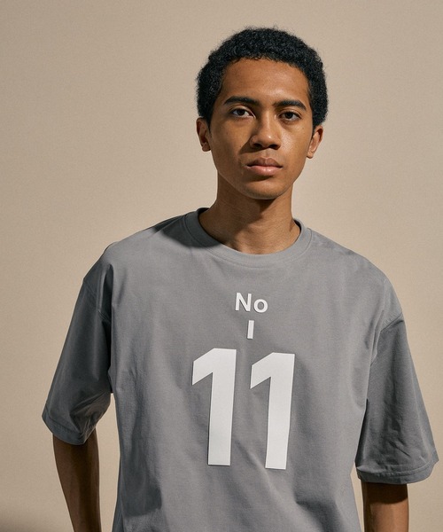 NUMERALS（ヌメラルズ）の「[NUMERALS]NUMBER 11 PRINT T（Tシャツ/カットソー・メンズ・ホワイト/ブラック/グレー・MEDIUM/LARGE）」の3枚目の写真