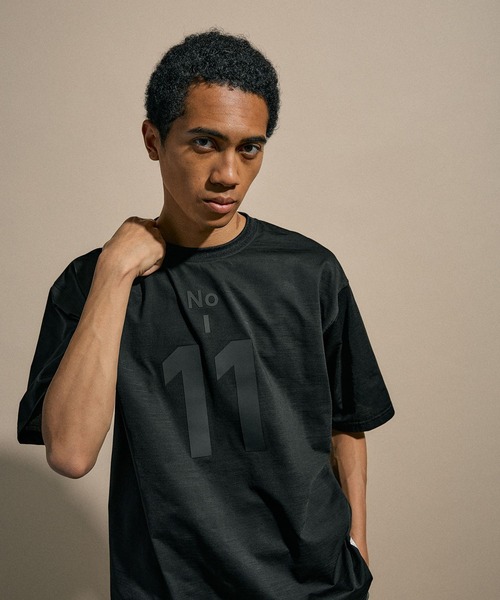 NUMERALS（ヌメラルズ）の「[NUMERALS]NUMBER 11 PRINT T（Tシャツ/カットソー・メンズ・ホワイト/ブラック/グレー・MEDIUM/LARGE）」の2枚目の写真