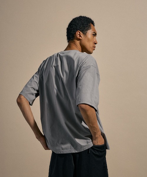 NUMERALS（ヌメラルズ）の「[NUMERALS]NUMBER 11 PRINT T（Tシャツ/カットソー・メンズ・ホワイト/ブラック/グレー・MEDIUM/LARGE）」の10枚目の写真