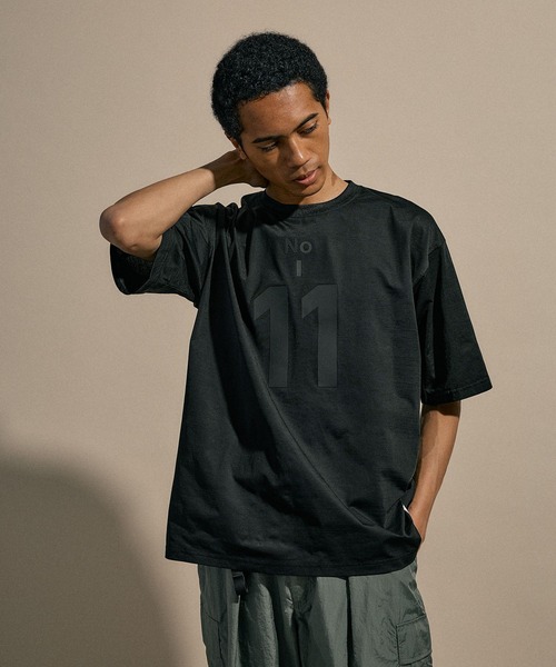 NUMERALS（ヌメラルズ）の「[NUMERALS]NUMBER 11 PRINT T（Tシャツ/カットソー・メンズ・ホワイト/ブラック/グレー・MEDIUM/LARGE）」の4枚目の写真