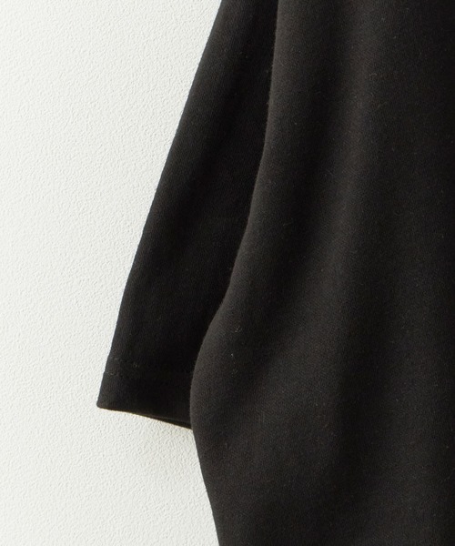 Chick(チック)の「Photo-Printed Crew Neck T-Shirt / フォトプリント クルーネックTシャツ 秋 秋服 2026年秋冬(Tシャツ/カットソー・レディース・ホワイト/ブラック/グレー・FREE)」の8枚目の写真