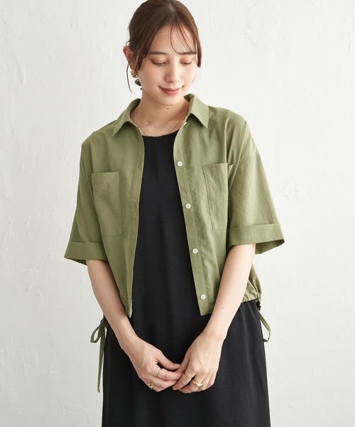 ikka(イッカ)の「【雑誌InRed6月号掲載】冷感/デニム裾ドロストシャツ(シャツ/ブラウス・レディース・ネイビー/オフホワイト/オリーブ/オレンジ/その他1/チャコール・M/L/S)」の8枚目の写真