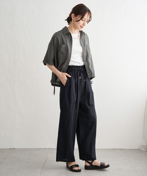 ikka(イッカ)の「【雑誌InRed6月号掲載】冷感/デニム裾ドロストシャツ(シャツ/ブラウス・レディース・ネイビー/オフホワイト/オリーブ/オレンジ/その他1/チャコール・M/L/S)」の17枚目の写真