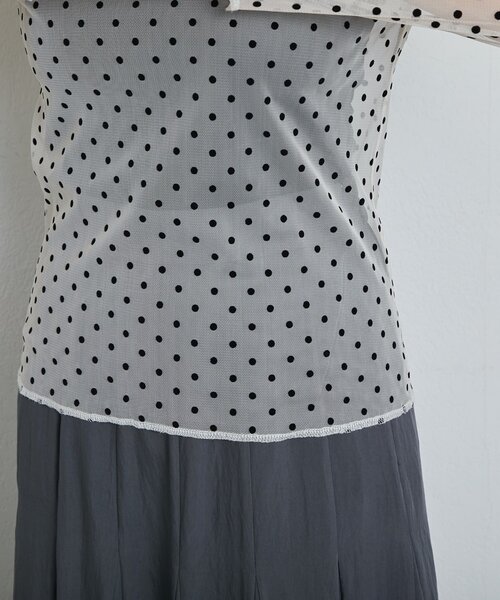 La boutique BonBon(ラブティックボンボン)の「【今すぐお届け】シアードット前後2WAYトップス(Tシャツ/カットソー・レディース・ベージュ/ホワイト・FREE)」の4枚目の写真