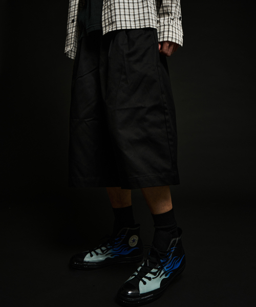 JOINT WORKS(ジョイントワークス)の「ハイデンシティ クロップショーツ / J HIGH DENSITY CROPSHORTS(その他パンツ・メンズ・ブラック/アイボリー/チャコールグレー・MEDIUM/LARGE)」の8枚目の写真