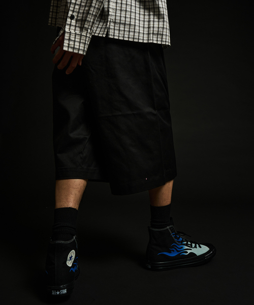 JOINT WORKS(ジョイントワークス)の「ハイデンシティ クロップショーツ / J HIGH DENSITY CROPSHORTS(その他パンツ・メンズ・ブラック/アイボリー/チャコールグレー・MEDIUM/LARGE)」の10枚目の写真