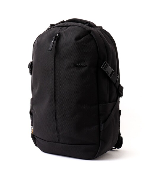 incase(インケース)の「【Incase/インケース】Tracks Expandable Backpack(バックパック/リュック・メンズ・ブラック・FREE)」の3枚目の写真