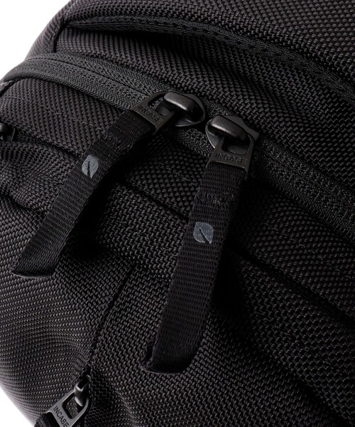 incase(インケース)の「【Incase/インケース】Tracks Expandable Backpack(バックパック/リュック・メンズ・ブラック・FREE)」の7枚目の写真
