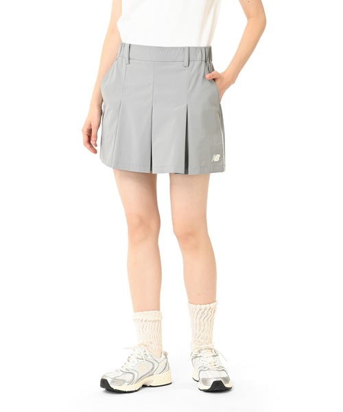 NEW BALANCE(ニューバランス)の「ボックスプリーテッドショーツ(その他パンツ・レディース・ライトグレー/ブラック・SMALL/MEDIUM/LARGE/X-LARGE)」の1枚目の写真