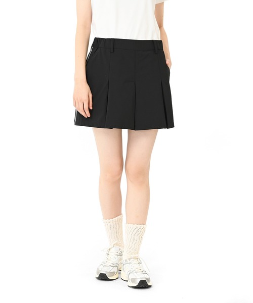 NEW BALANCE(ニューバランス)の「ボックスプリーテッドショーツ(その他パンツ・レディース・ライトグレー/ブラック・SMALL/MEDIUM/LARGE/X-LARGE)」の2枚目の写真