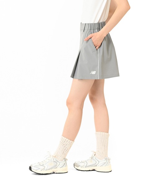 NEW BALANCE(ニューバランス)の「ボックスプリーテッドショーツ(その他パンツ・レディース・ライトグレー/ブラック・SMALL/MEDIUM/LARGE/X-LARGE)」の13枚目の写真