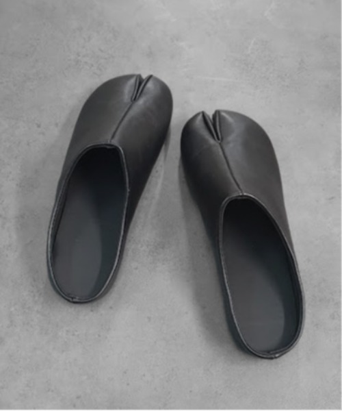 THE CELL.(ザセルドット)の「ソフトソール足袋スリッポン SPLIT TOE SLIP-ONS(サンダル・レディース・ベージュ/ブラック・35/37/39)」の8枚目の写真