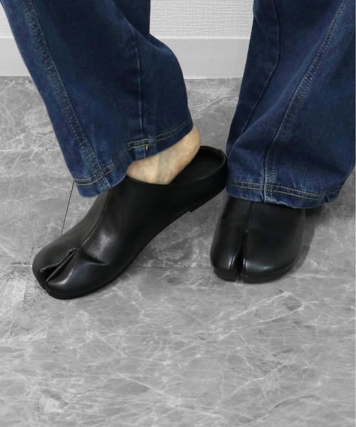 THE CELL.(ザセルドット)の「ソフトソール足袋スリッポン SPLIT TOE SLIP-ONS(サンダル・レディース・ベージュ/ブラック・35/37/39)」の4枚目の写真