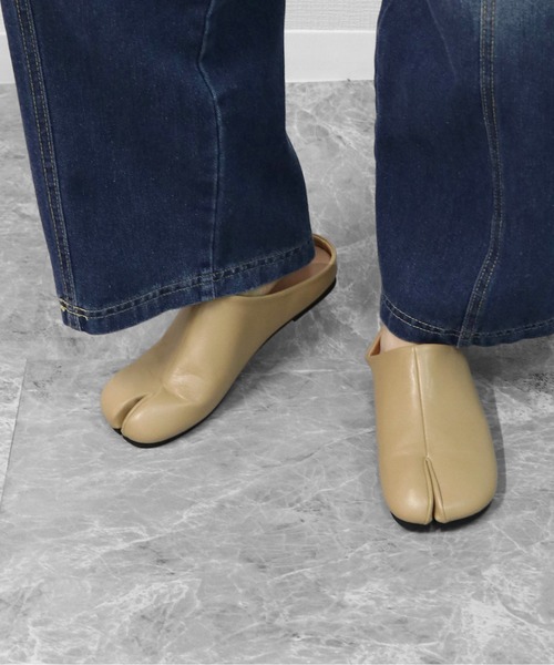 THE CELL.(ザセルドット)の「ソフトソール足袋スリッポン SPLIT TOE SLIP-ONS(サンダル・レディース・ベージュ/ブラック・35/37/39)」の16枚目の写真