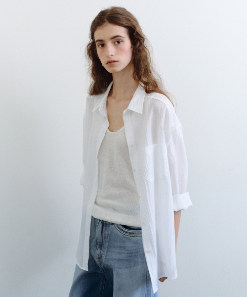 URAGO(ユラーゴ)の「Sandy textured shirt(シャツ/ブラウス・レディース・アイボリー/スカイブルー・FREE)」の3枚目の写真