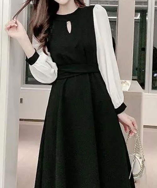 Flugge(フラッジー)の「シフォンスリーブ切り替えワンピース(ワンピース・レディース・ブラック・LARGE/MEDIUM)」の6枚目の写真