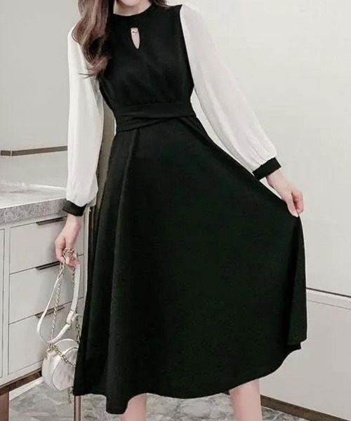 Flugge(フラッジー)の「シフォンスリーブ切り替えワンピース(ワンピース・レディース・ブラック・LARGE/MEDIUM)」の13枚目の写真