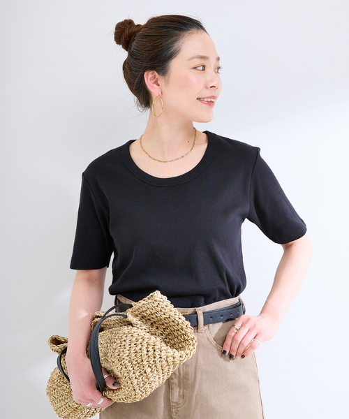 B.C STOCK(ベーセーストック)の「《追加》ウォッシャブル / 接触冷感 / C/PEフライスUネックTEE(Tシャツ/カットソー・レディース・ブラック/ホワイト/キャメル・FREE)」の7枚目の写真