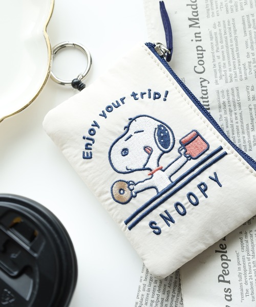 SNOOPY スヌーピー パスポーチ リール enjoy your trip（パスケース