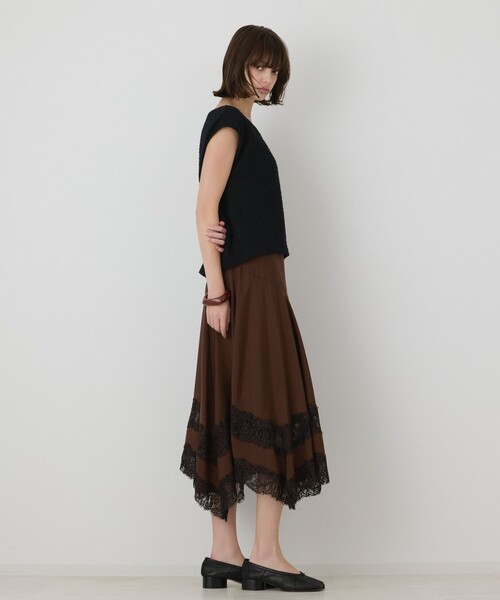 GRACE CONTINENTAL(グレースコンチネンタル)の「レースヘムフレアスカート(スカート・レディース・ブラウン/ピンク・36/38)」の16枚目の写真