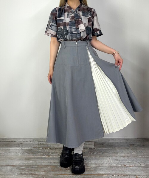 NICOLE CLUB(ニコル クラブ)の「タイデザイン柄ブラウス(シャツ/ブラウス・レディース・ブルー/ベージュ/ピンク・M)」の6枚目の写真
