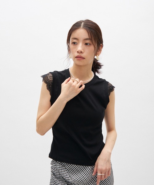 Lutim by u(ルチバイユー)の「レーススリーブストレッチTシャツ(Tシャツ/カットソー・レディース・ブラック/ホワイト・FREE)」の21枚目の写真