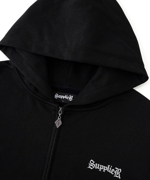 SUPPLIER(サプライヤー)の「A'GEM/9 × .kom 『SUPPLIER/サプライヤー』 Fire Pattern Rhinestone Zip Hoodie/ファイヤーパターン ラインストーン ジップ パーカー(パーカー・メンズ・ブラック/レッド・L)」の20枚目の写真