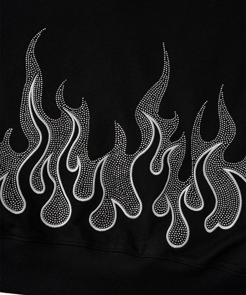 SUPPLIER(サプライヤー)の「A'GEM/9 × .kom 『SUPPLIER/サプライヤー』 Fire Pattern Rhinestone Zip Hoodie/ファイヤーパターン ラインストーン ジップ パーカー(パーカー・メンズ・ブラック/レッド・L)」の18枚目の写真