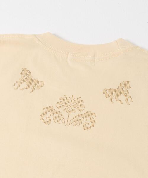 URBAN RESEARCH(アーバンリサーチ)の「Teya CROSS-STITCH T-SHIRTS(Tシャツ/カットソー・レディース・ベージュ・FREE)」の6枚目の写真