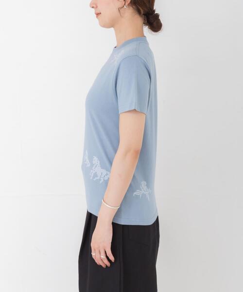 URBAN RESEARCH(アーバンリサーチ)の「Teya CROSS-STITCH T-SHIRTS(Tシャツ/カットソー・レディース・ベージュ/ブルー・FREE)」の6枚目の写真