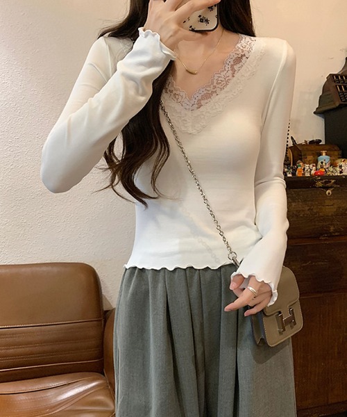 2ly2(トゥーリートゥー)の「着回し抜群!レースディテールの長袖トップス(Tシャツ/カットソー・レディース・ホワイト/ブラック・FREE)」の13枚目の写真