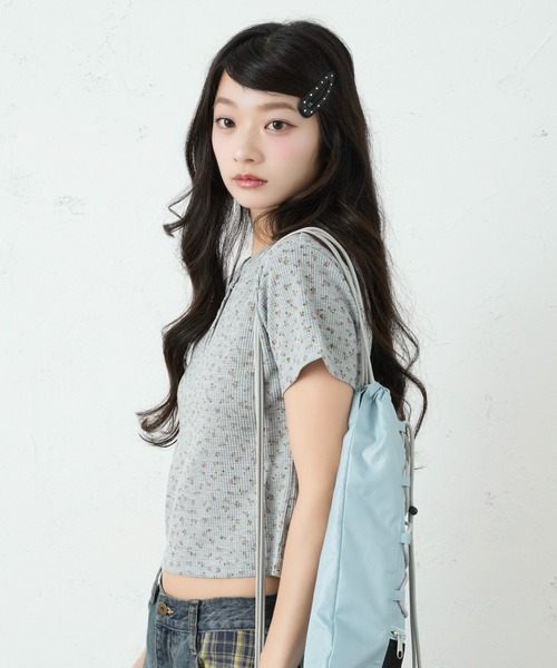 FCMM（エフシーエムエム）の「FLOWER THERMAL HENLEY NECK TEE / フラワーサーマルヘンリーネックTee（Tシャツ/カットソー・レディース・グレー/アイボリー・SMALL/MEDIUM）」の17枚目の写真