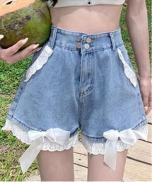 【リボンブローチ付き】レースデザインデニムショートパンツ