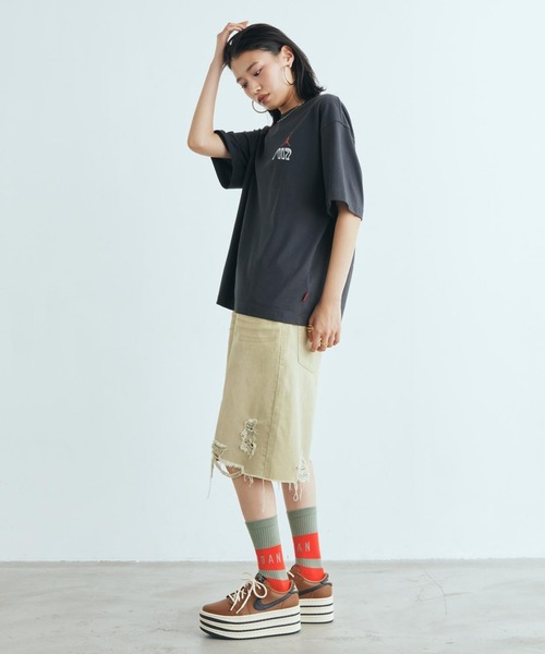 JORDAN BRAND(ジョーダンブランド)の「ジョーダン フライト ウィメンズ グラフィック T シャツ / Jordan Flight Women's Graphic T-Shirt IM7133-045 Off Noir(Tシャツ/カットソー・レディース・ブラック系その他・L/XS/S/M/XL)」の6枚目の写真