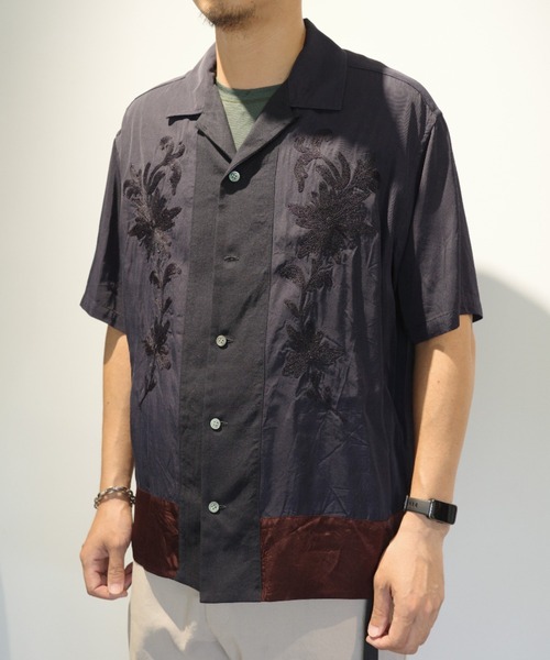 TOGA VIRILIS（トーガ ビリリース）の「TOGA VIRILIS Rayon silk twill shirt（シャツ/ブラウス・メンズ・ネイビー・46）」の2枚目の写真
