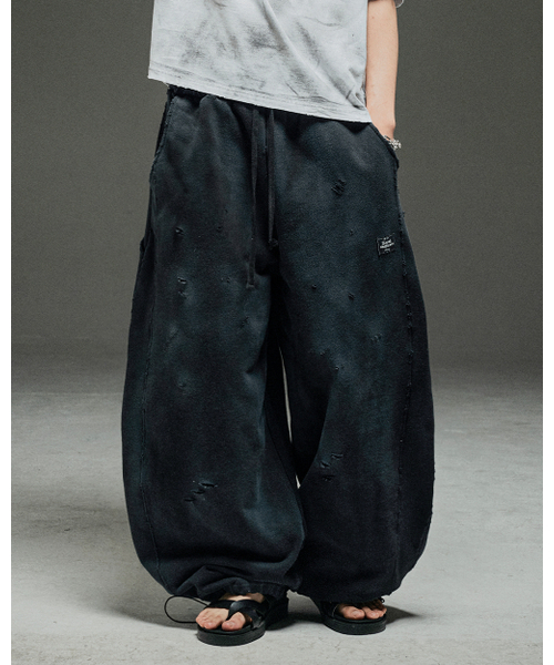 MWOONG（ムン）の「Destroyed P dusty black B（スウェットパンツ・レディース・その他・FREE）」の12枚目の写真
