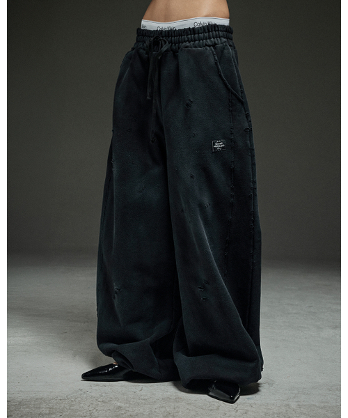 MWOONG（ムン）の「Destroyed P dusty black B（スウェットパンツ・レディース・その他・FREE）」の6枚目の写真