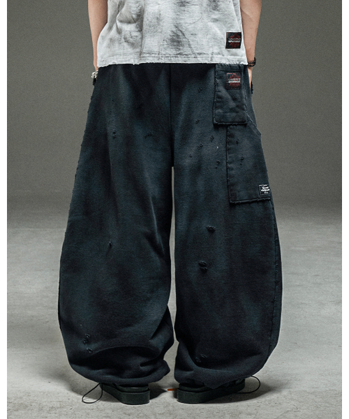 MWOONG（ムン）の「Destroyed P dusty black B（スウェットパンツ・レディース・その他・FREE）」の8枚目の写真