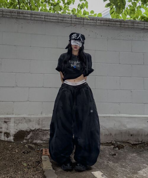 MWOONG（ムン）の「Destroyed P dusty black B（スウェットパンツ・レディース・その他・FREE）」の21枚目の写真