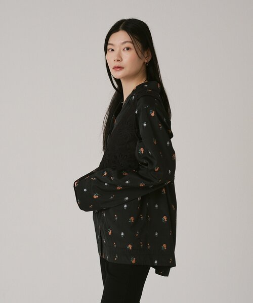 Omekashi(オメカシ)の「【セットアップ可能/花柄・無地】花柄刺繍シャツジャケット(シャツ/ブラウス・レディース・ベージュ/ブラック・FREE)」の18枚目の写真