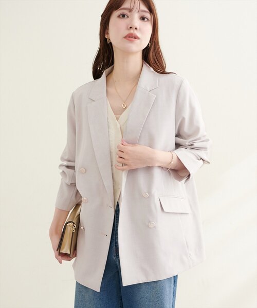 natural couture(ナチュラルクチュール)の「【sherbet line】UV接触冷感 金釦べこべこテーラージャケット(テーラードジャケット・レディース・ライトグレー/ネイビー/ブラウン/ライトベージュ・FREE)」の2枚目の写真