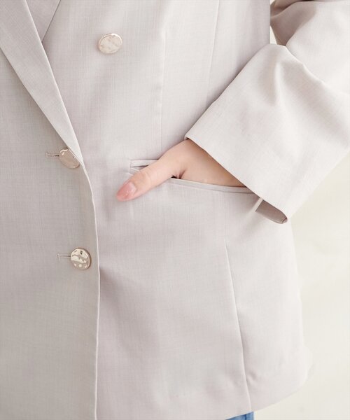 natural couture(ナチュラルクチュール)の「【sherbet line】UV接触冷感 金釦べこべこテーラージャケット(テーラードジャケット・レディース・ライトグレー/ネイビー/ブラウン/ライトベージュ・FREE)」の14枚目の写真