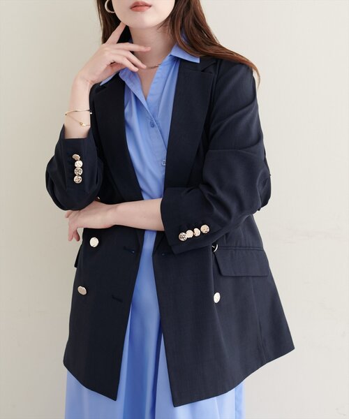 natural couture(ナチュラルクチュール)の「【sherbet line】UV接触冷感 金釦べこべこテーラージャケット(テーラードジャケット・レディース・ライトグレー/ネイビー/ブラウン/ライトベージュ・FREE)」の8枚目の写真