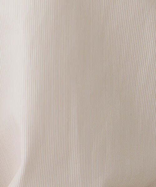 UNTITLED(アンタイトル)の「【6色色展開/コットン100】カラーベーシックシャツ(シャツ/ブラウス・レディース・ピンク/ホワイト系9/イエロー系その他4/ライトベージュ/ブルー系7/スモーキーグリーン系3・00/01/02/03/04/44/48/50)」の11枚目の写真