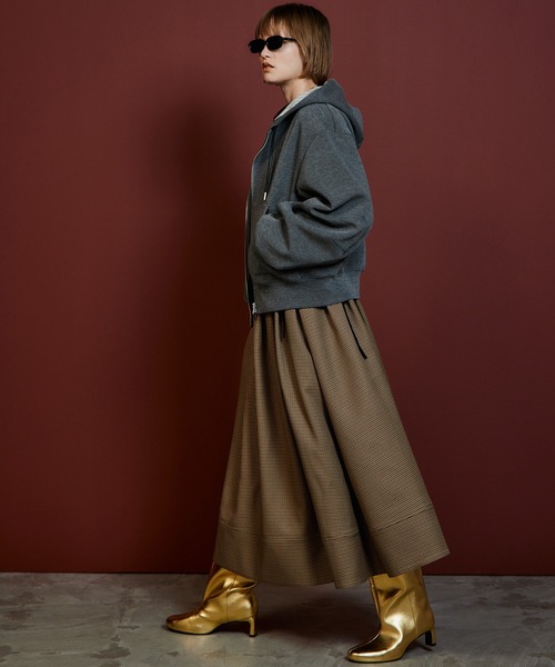 MAISON SPECIAL（メゾンスペシャル）の「【2026Autumn PRE-ORDER】Wide Tuck Volume Skirt/ワイドタックボリュームスカート（スカート・レディース・ベージュ/ブラック・38/36）」の2枚目の写真