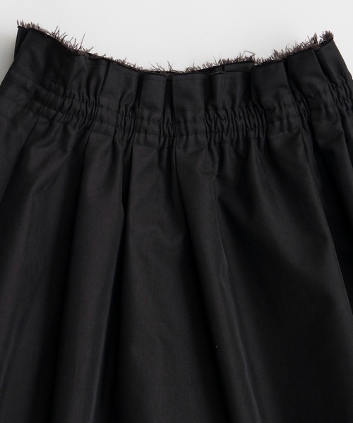 MAISON SPECIAL（メゾンスペシャル）の「【2026Autumn PRE-ORDER】Wide Tuck Volume Skirt/ワイドタックボリュームスカート（スカート・レディース・ベージュ/ブラック・38/36）」の22枚目の写真
