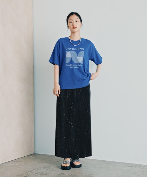 LEPSIM(レプシィム)の「カラーロゴTEE 1049028(Tシャツ/カットソー・レディース・チャコールグレー/ブルー/オフホワイト/パープル/ピンク・FREE)」の10枚目の写真