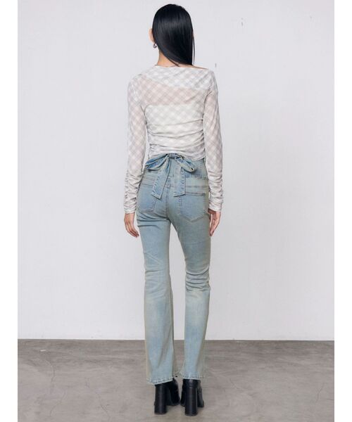 EMODA(エモダ)の「アシンメトリーオフショルダートップ(Tシャツ/カットソー・レディース・アイボリー/ブラック/ベージュ・FREE)」の22枚目の写真