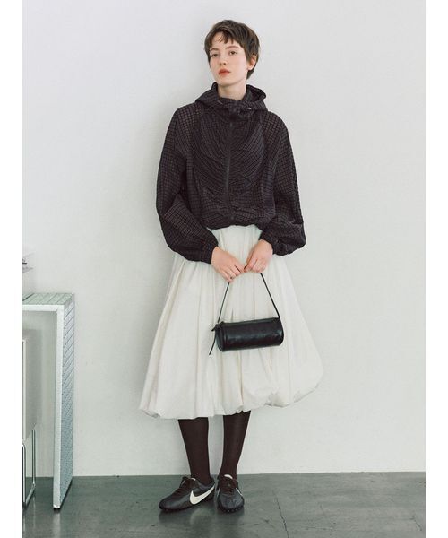 emmi(エミ)の「ミモレ丈バルーンスカート(スカート・レディース・ブラック/ホワイト・F)」の2枚目の写真
