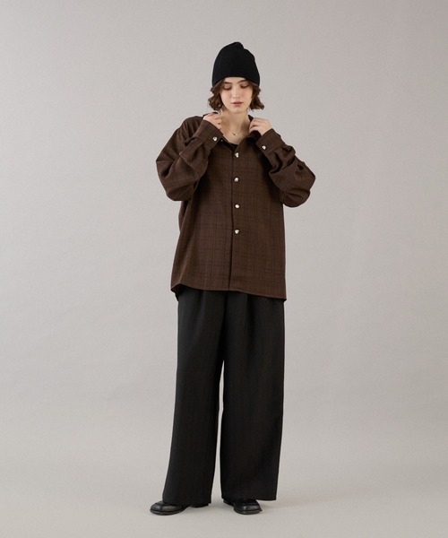 ONCILY（オンシェリー）の「SILVER BUTTON LONG SLEEVE SHIRT / シルバーボタンロングスリーブシャツ（シャツ/ブラウス・メンズ・ネイビー系/ホワイト系その他/ブラウン/オフホワイト/ネイビー/ブラック/ダークブラウン・SMALL/MEDIUM/LARGE）」の21枚目の写真